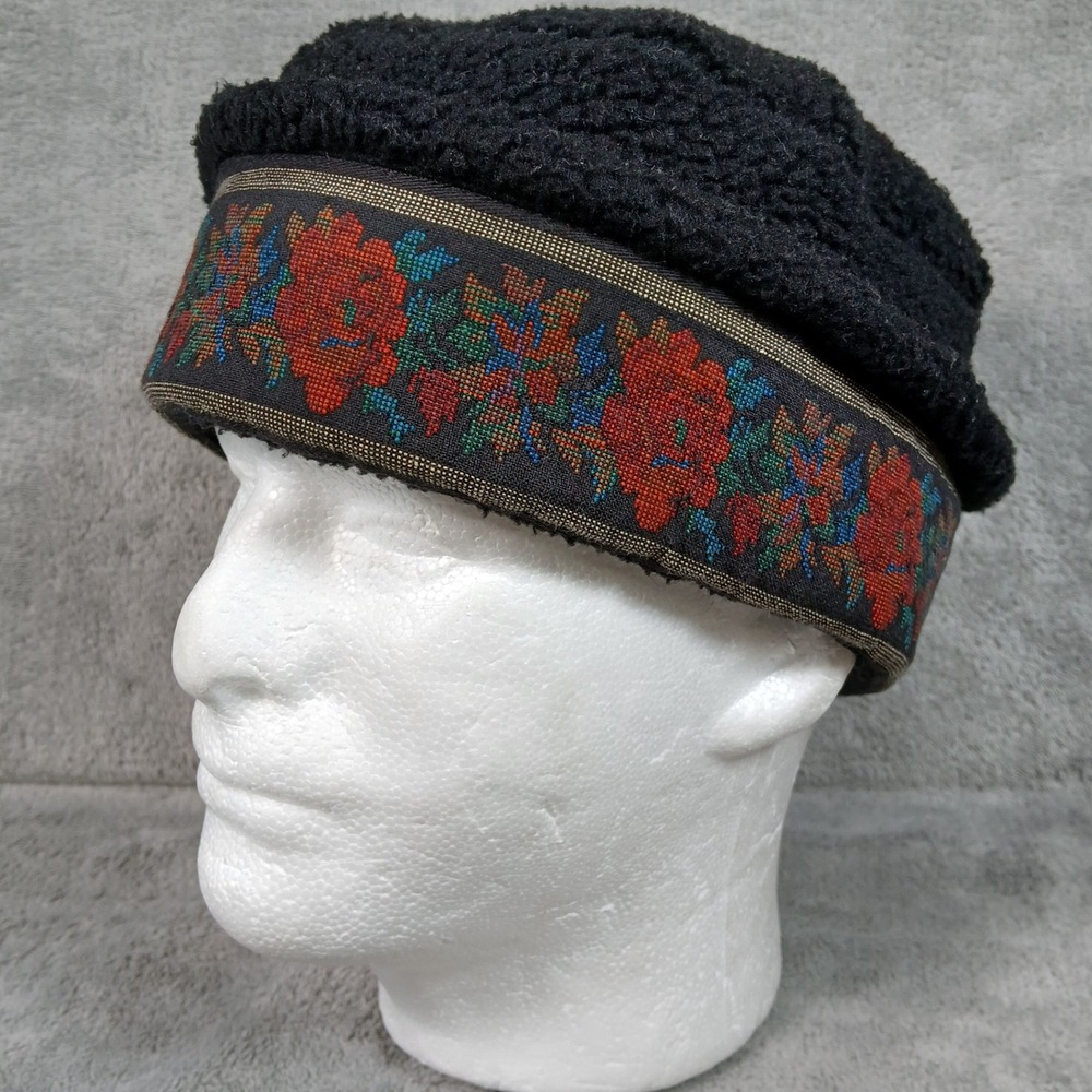 REI Beanie Hat Unisex S/M Floral Ribbon Sherpa Fleece Black Polyester 90s USA